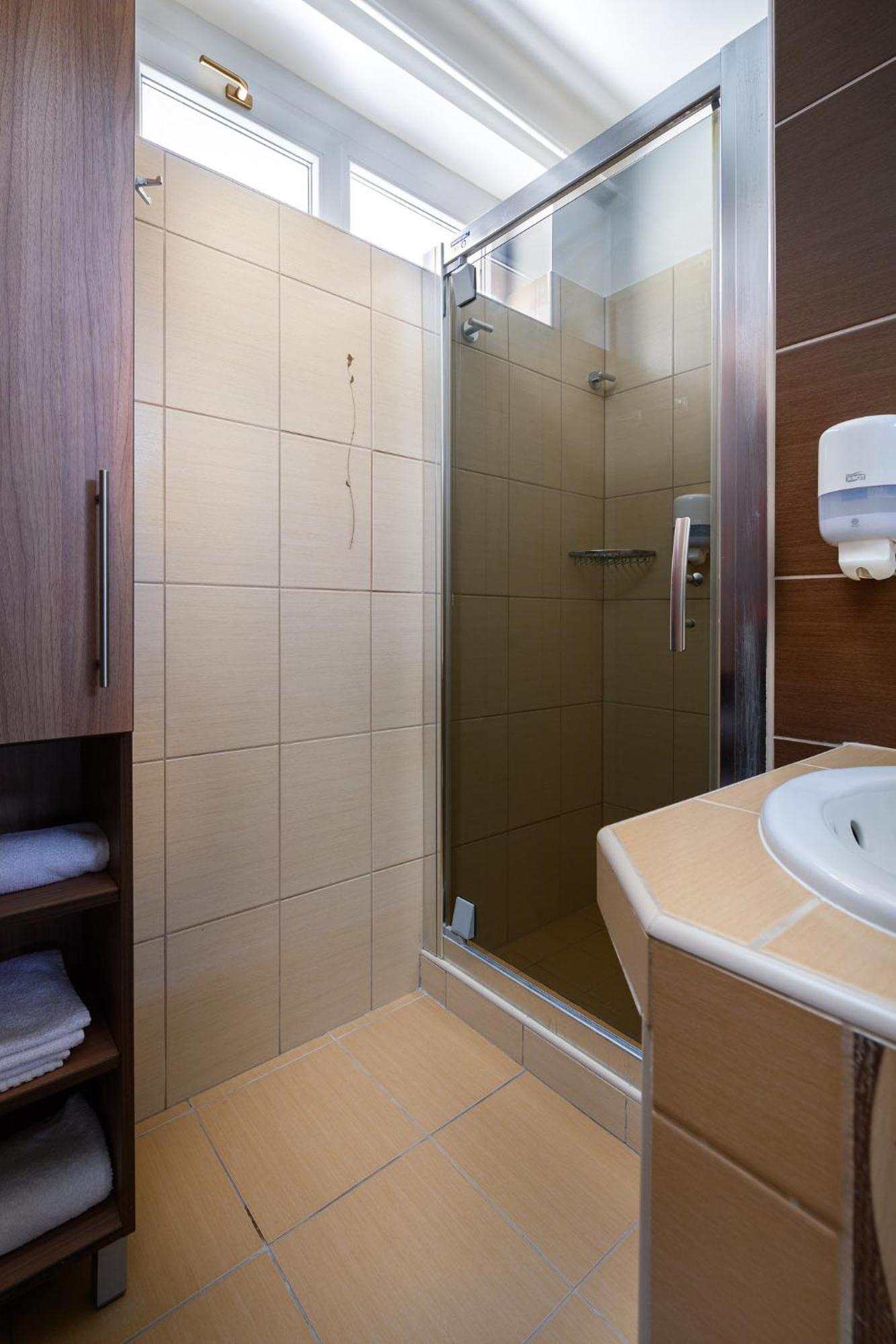 Szilfa Étterem Mariann Apartman Hajdúszoboszló Exterior foto