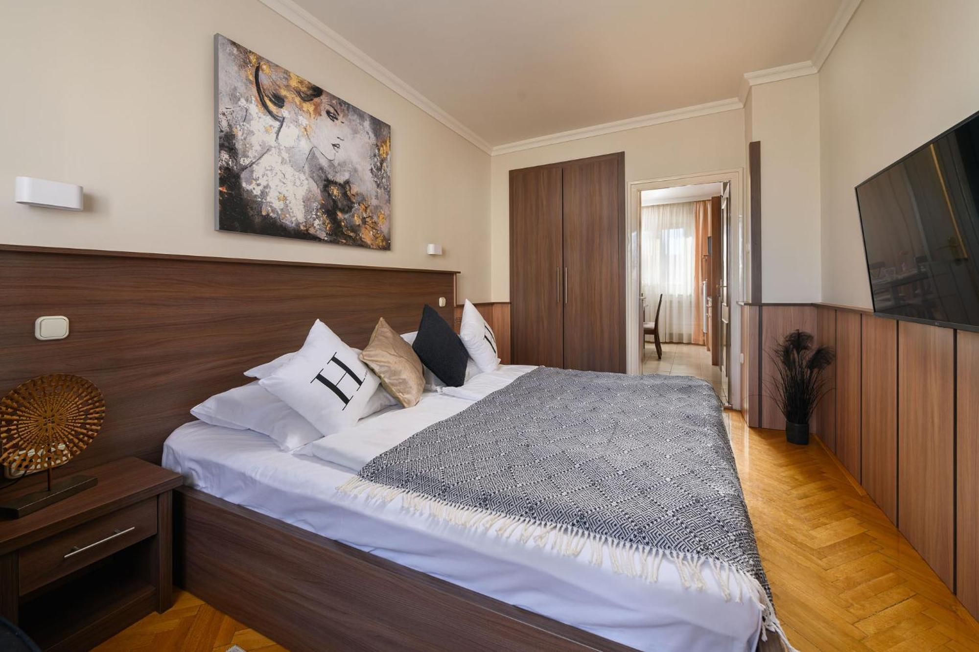 Szilfa Étterem Mariann Apartman Hajdúszoboszló Exterior foto